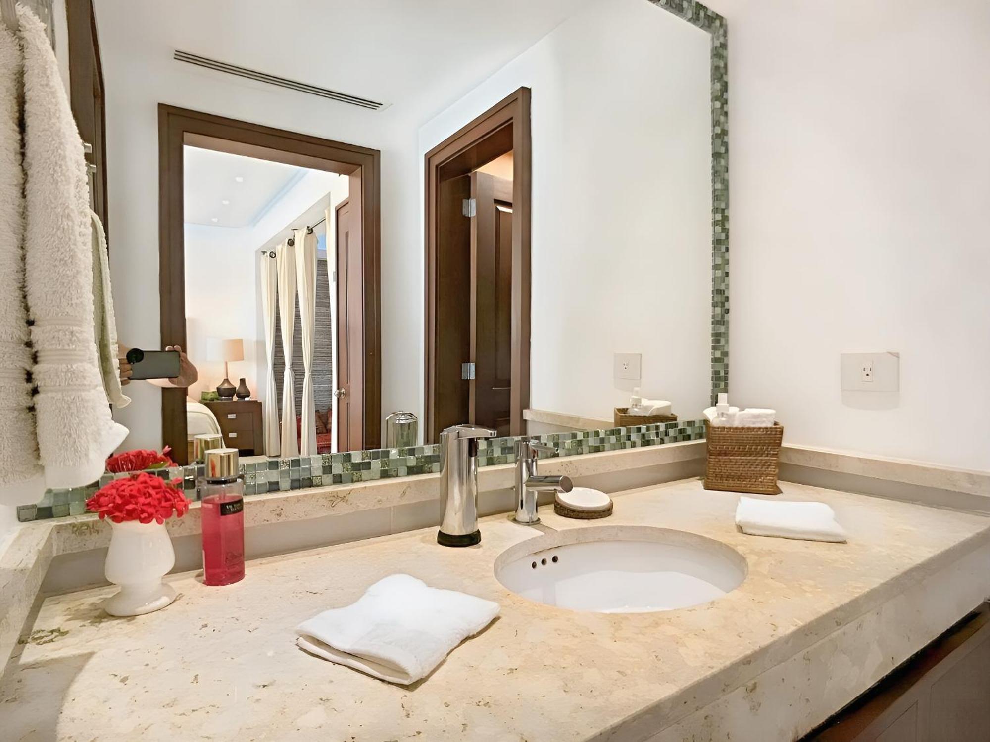 Luxury Duplex -4 Pers- 2Mn Beach&5Th Av, Pool, Gym 普拉亚卡门 外观 照片